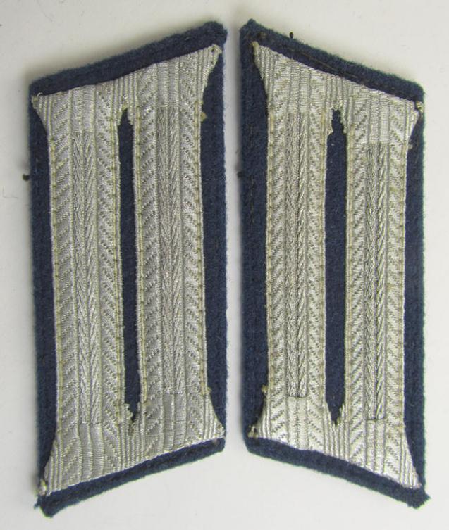 Pair of WH (Heeres) EM- (ie. NCO-) type, so-called: 'Waffenrock'- (ie. dress-) collar-tabs (ie. 'Kragenspiegel') as piped in the darker-blue-coloured branchcolour as was intended for usage by a: 'Soldat eines Sanitäts-Abteilungs o. Regiments'