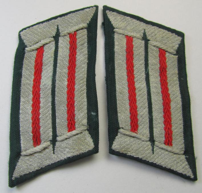 WH (Heeres) pair of (later-war-pattern) officers'-type collar-tabs (ie. 'Kragenspiegel für Offiziere') as was entirely executed in the neat 'BeVo'-weave pattern, as was intended for an officer who served within the: '(Sturm)Artillerie-Truppen'