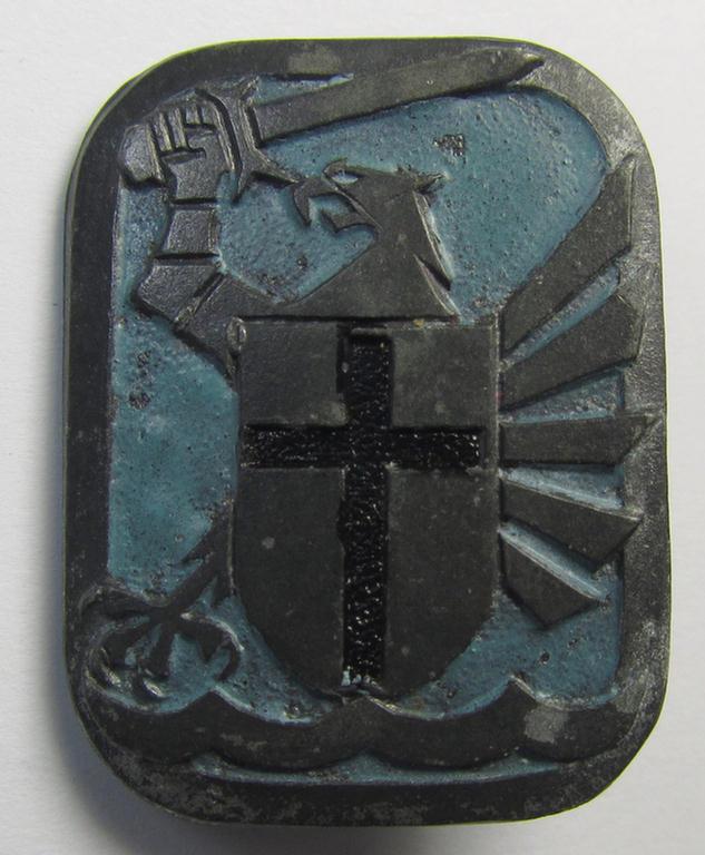 Superb, WH (Heeres) so-called: 'Truppen-Traditionsabzeichen des 121. Infanteriedivision o. Grenadier-Regiment 408' being a detailed- and blue-coloured example as executed in greyish-coloured zinc-based metal (ie. 'Feinzink')