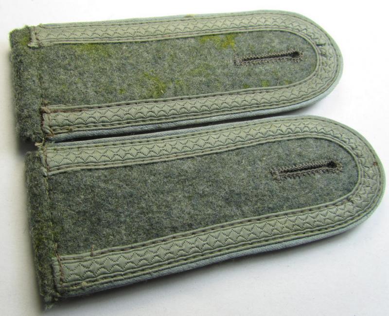 Attractive - and fully matching! - pair of so-called: 'M-43-pattern', WH (Heeres) NCO-type shoulderstraps as was specifically intended for - and/or moderately worn by! - an: 'Unteroffizier eines Nachschub-Abteilungs o. Regiments'