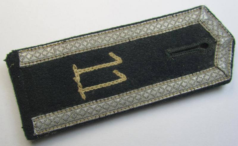 Single - and actually not that often seen! - WH (Heeres) NCO-type (ie. 'M36-/M40'-pattern- and 'pointed styled-') 'cyphered' shoulderstrap as was intended for usage by an: 'Uffz. des Infanterie-Regiments 11'