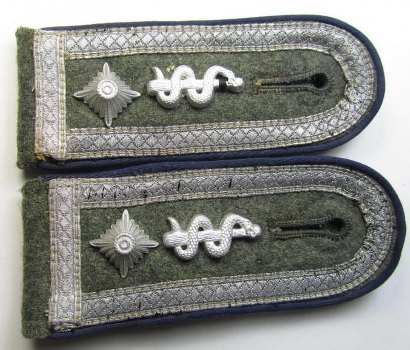 Superb - fully matching and scarcely found! - pair of WH (Heeres) - I deem - mid-war-period- (ie. 'M43'-pattern) NCO-type ('cyphered') shoulderstraps as was intended for usage by a: 'Feldwebel eines Sanitäts-Abteilungs'