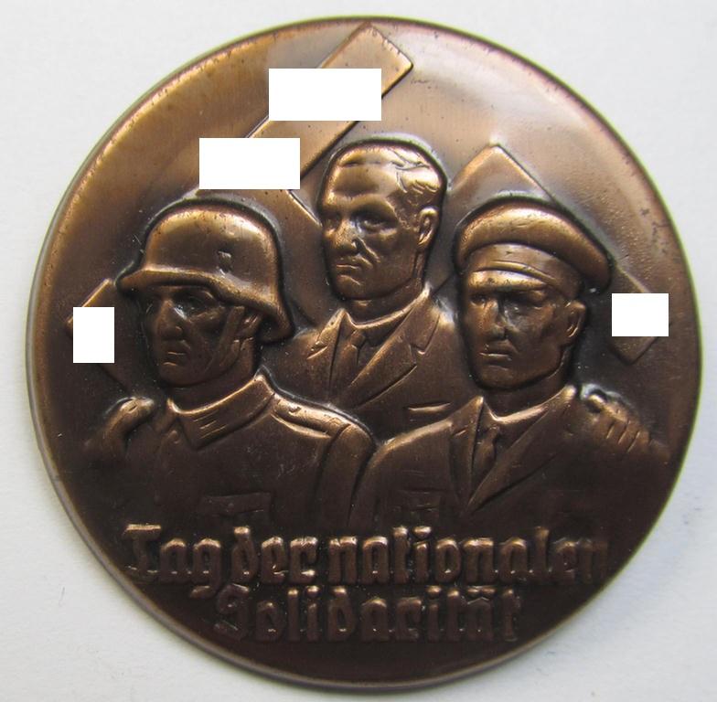 Neat - and very nicely preserved! - reddish-copper-toned TR-period day-badge (ie. 'tinnie') as was issued to commemorate a national gathering named the: 'Tag der nationalen Solidarität'