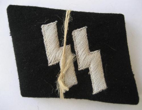  RzM style collar-tab set: 'Waffen-SS'