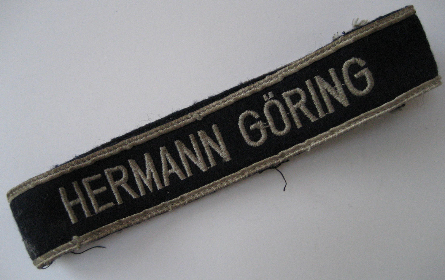  WH (Luftwaffe) NCO-model cuff-title 'HG'