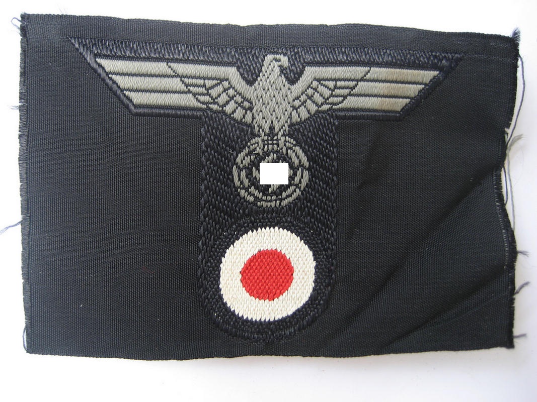  WH (Heer) 'T-shaped' M42 cap-eagle/cocarde