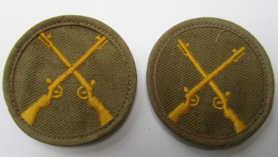 Very nice, WH (Heeres) 'tropical-style', trade- and/or special career insignia, ie. machine-embroidered speciality arm-patch, as intended for a: 'Waffenmeister' (or weapon-equipment NCO) - overall very nice (ie. mint-/unissued!) condition!