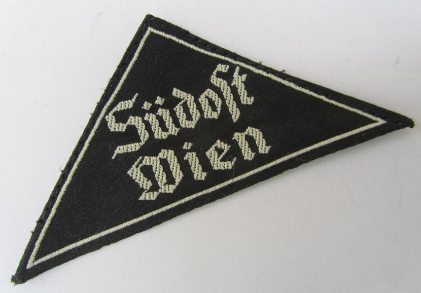 Very nice - and truly rarely encountered! - HJ/BDM ('Hitlerjugend'/'Bund Deutscher Mädel') district-triangle entitled: 'Südost Wien', still retaining its period-attached 'RzM'-etiket - very nice (IMO virtually mint-/unissued-) condition!