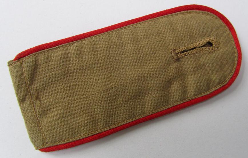 Single, WH (Luftwaffe) tropical-style, enlisted-mens'-type-shoulderstrap as executed in beige-coloured linnen, as was intended for a: 'Soldat der Flak-Artillerie-Truppen' (or anti-aircraft soldier)