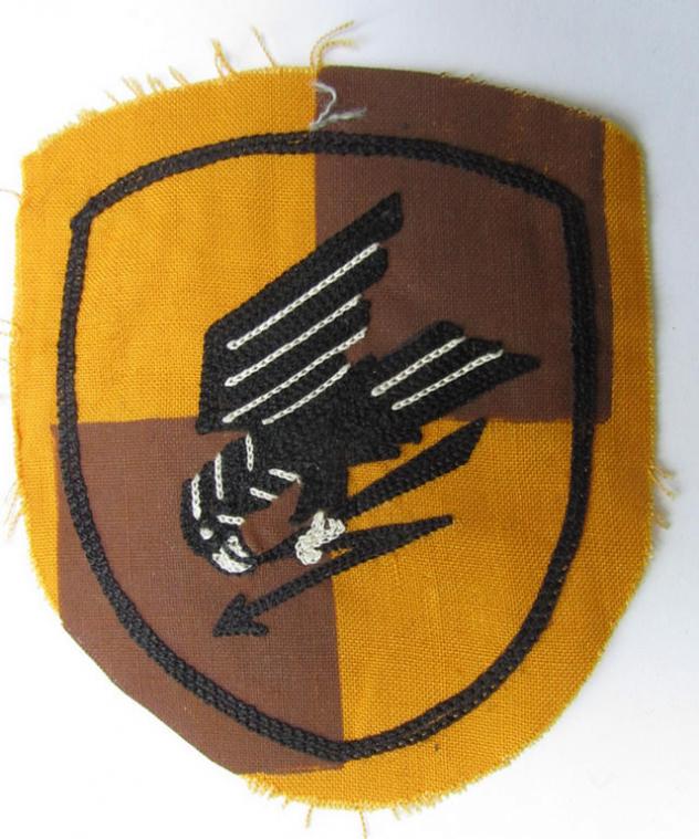 Never before encountered, WH (Luftwaffe), partly woven, so-called: 'Traditions-Staffel- o. Gruppenabzeichen', as intended for a member within an unidentified Lufwaffe-unit