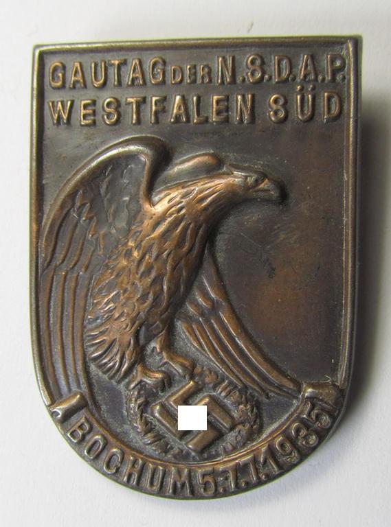 Commemorative - copper-based- and/or bronze-coloured - N.S.D.A.P.-related 'tinnie', being a non-maker marked example, depicting an eagle-device resting on a swastika surrounded by the text: 'Gautag der N.S.D.A.P. - Westfalen Süd - 5.7./1/1935' 