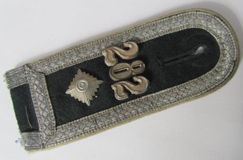 Attractive - albeit regrettably single! - early- (ie. pre-war-) period WH (Heeres), 'M36'-pattern (rounded-style-) 'cyphered', NCO-type shoulderstrap, as was intended for a: 'Feldwebel des Infanterie-Regiments 282'
