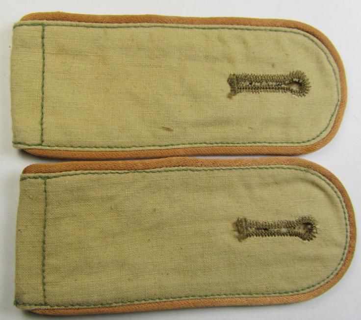 Fully matching pair of WH (Luftwaffe) 'tropical-style-', EM-type shoulderstraps (as was specifically intended for usage on the tropical-shirts ie. tunics) as was intended for a: 'Soldat der Nachrichten-Truppen' (ie. signals'-soldier)