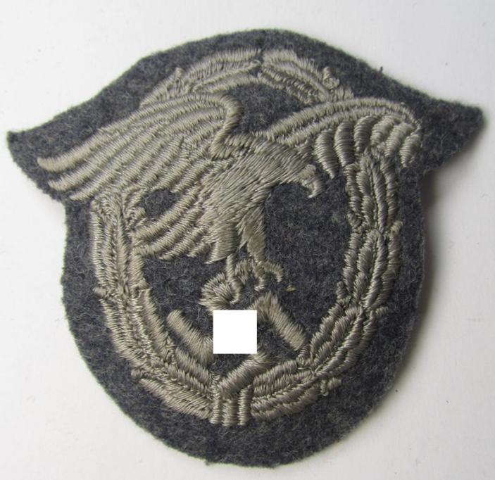 Attractive - and very detailed! - example of a WH (Luftwaffe) 'Beobachtersabzeichen in Stoff' (or: observers-badge in cloth) being a neatly machine-embroidered- and/or nicely 'padded' specimen