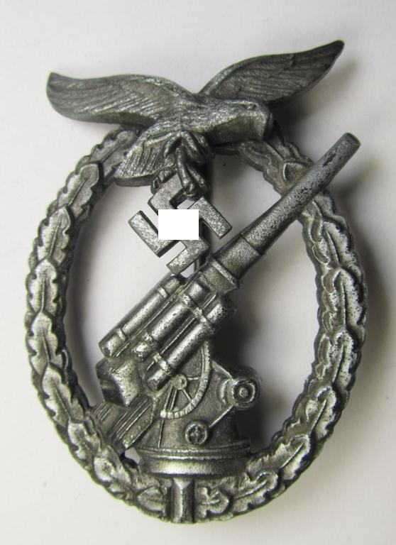 Attractive, later-war period- and/or: zinc- (ie. 'Feinzink'-) based- example of a non-maker-marked, WH (Luftwaffe) 'Flakkampfabzeichen' (or: airforce anti-aircraft badge) as was produced by the: 'Wilhelm Deumer'-company