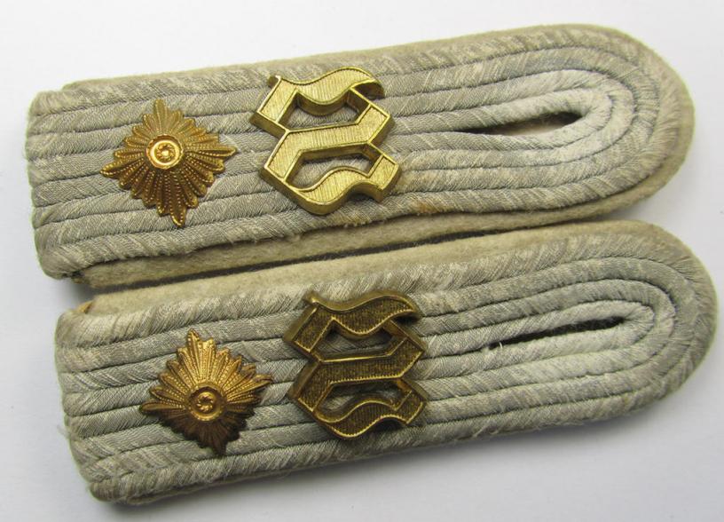 Superb - and fully matching! - pair of WH (Heeres) neatly 'cyphered', officers'-type shoulderboards as was intended for usage by an: 'Oberleutnant u. Mitglied des Wachbatallions Berlin'
