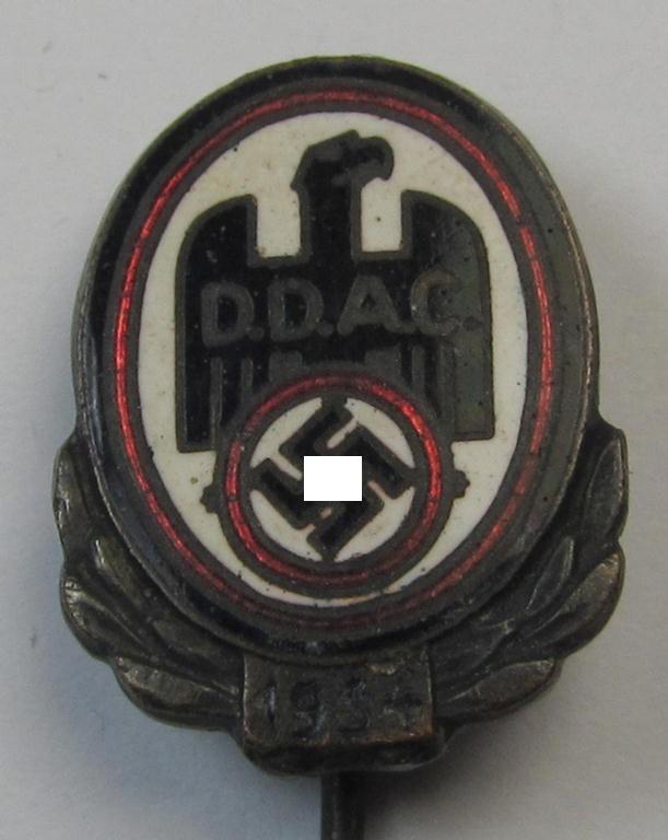 Rarely seen, silver-toned- and/or neatly enamelled, so-called: DDAC (ie. 'Der Deutsche Automobil Club') honorary-badge (or: 'Silberne Ehrennadel 1934') being a non-maker-marked example that comes mounted onto its long-sized pin
