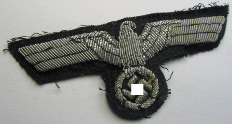 Neat - and moderately used! - WH (Heeres) officers'-type, hand-embroidered breast-eagle (ie. 'Brustadler für Offiziere') as was executed in bright-silverish-coloured braid as was intended for usage on the various officers'-pattern tunics
