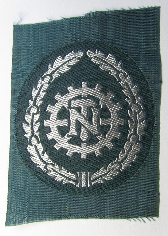 Neat, so-called: WH (Heeres) trade- ie. special-career patch as was intended for (former) 'TeNo'- (= 'Technische Nothilfe'-) staff-members, being a mint-/unissued example as was executed in 'BeVo'-weave pattern