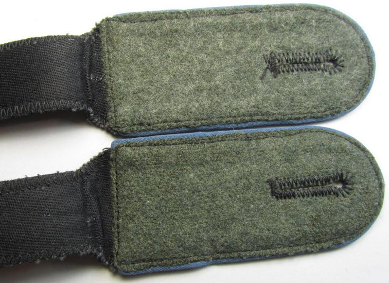 Attractive - and/or fully matching! - pair of Waffen-SS, enlisted-mens'-type shoulderstraps as piped in the light-blue-coloured branchcolou, as was intended for usage by a soldier who served within the: 'Waffen-SS Nachschub-Truppen'