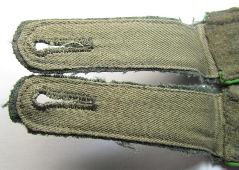 Attractive - fully matching and truly scarcely found! - pair of WH (Heeres) - I deem - mid-war-period- (ie. 'M43'-pattern-) NCO-type shoulderstraps as was intended for usage by an: 'Unteroffizier der Panzer-Grenadier-Truppen'
