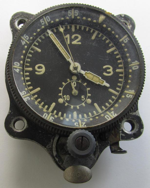 Attractive, WH (Luftwaffe) so-called: cockpit-clock (ie. 'Borduhr') of the type: '30-BZ' (being an non-maker-marked example that is showing a clearly present- and stamped serial-numeral on its back that reads: '889557')