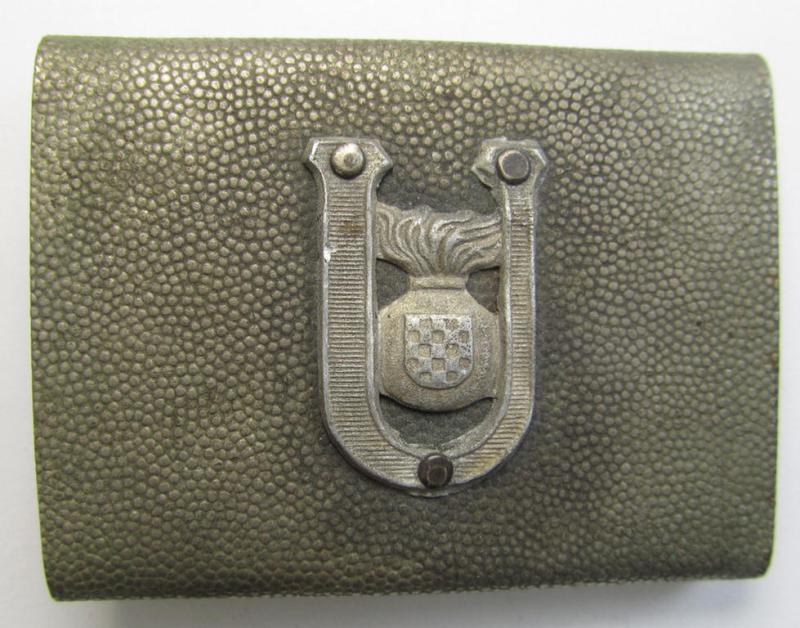 Attractive - and most certainly rarely found! - silver-coloured- (ie. typical 'nickle-chrome'-based) EM/NCO-type belt-buckle as was used by the infamous Croatian 'Ustasha'-troops and that comes in a nice- and/or fully untouched, condition