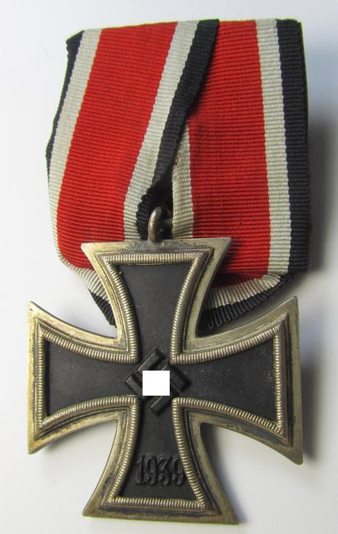 Superb, Iron Cross 2nd class (or: 'Eisernes Kreuz 2. Klasse') being a so-called: 'Lug'-variant example (as was produced by a to date unidentified maker) and that comes mounted as a so-called: 'Einzelspange'