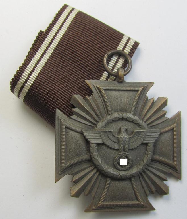 Attractive, 'N.S.D.A.P. D.A. in Bronze' (ie. '3. Stufe für 10 Jahre t. D.') being a non-maker-marked- (and 'regular-weight') example that comes with its period ribbon as stored in its (rarely seen!) two-pieced (and 'RzM M1/102'-marked!) etui