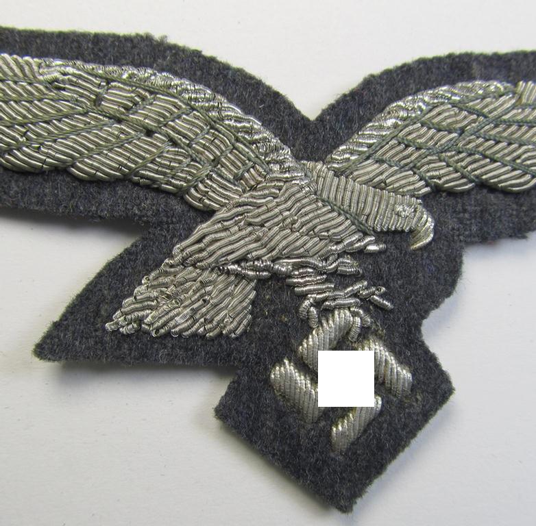 Superb, 'Extra Qualität', WH (LW) officers'- (evt. NCO-) type, hand-embroidered breast-eagle (ie. 'Brustadler für Offiziere der LW') being a regular styled-example that comes in a wonderful, condition