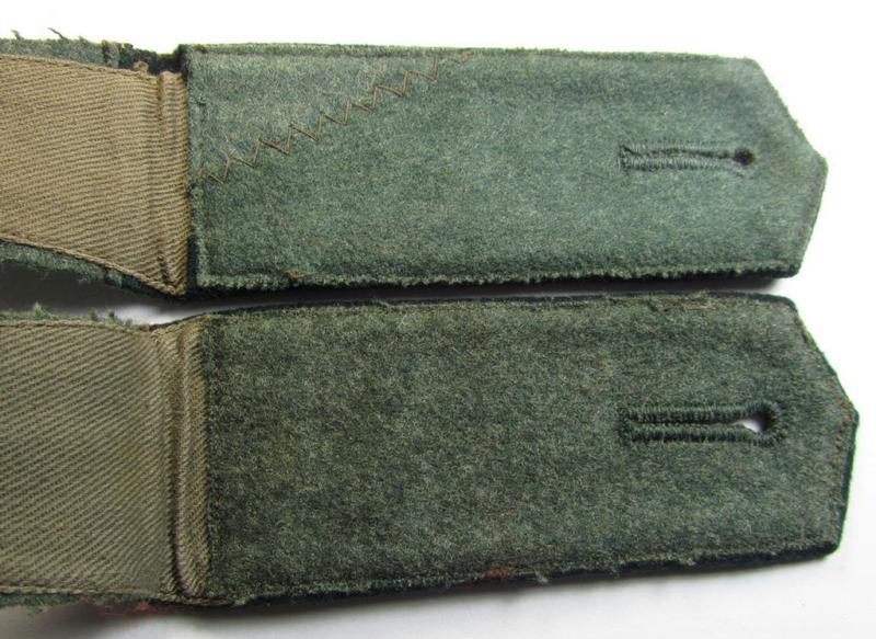 Superb - and fully matching! - pair of WH (Heeres), neatly 'cyphered' and early- (ie. pre-war-) period- (ie. 'M36'- ie. 'M40'-pattern and pointed-style) EM-type shoulderstraps as was intended for usage by a: 'Soldat des Panzerjäger-Abts. 25'
