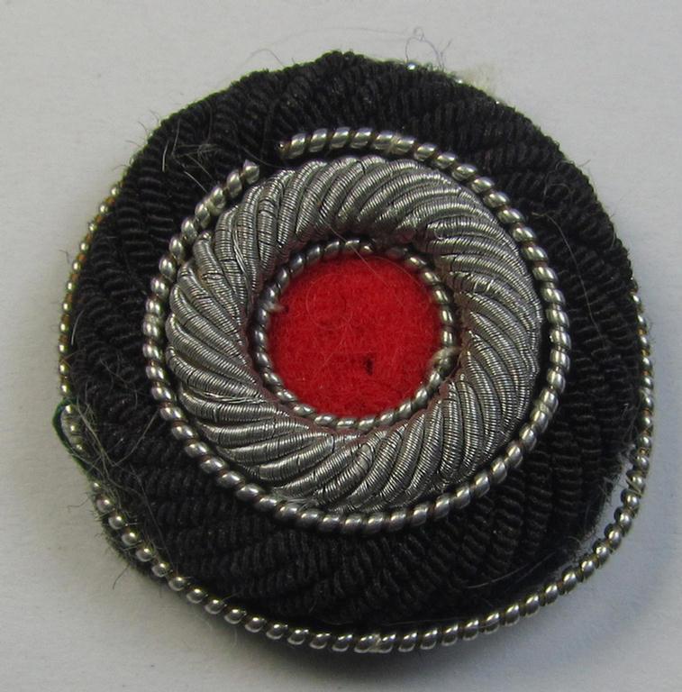 Attractive - and actually quite scarcely encountered! - WH (Heeres o. Luftwaffe) officers'-pattern side-cap-cocarde (ie. 'Mützenkokarde für Offiziers-Schiffchen') that comes in a minimally used- ie. carefully cap-removed, condition