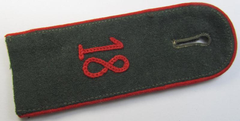 Single - and actually not that often seen! - WH (Heeres) EM-type (ie. 'M36-/M40'-pattern- and/or: 'rounded styled-') neatly 'cyphered' shoulderstrap as was intended for usage by a: 'Soldat des Artillerie-Regiments 18'