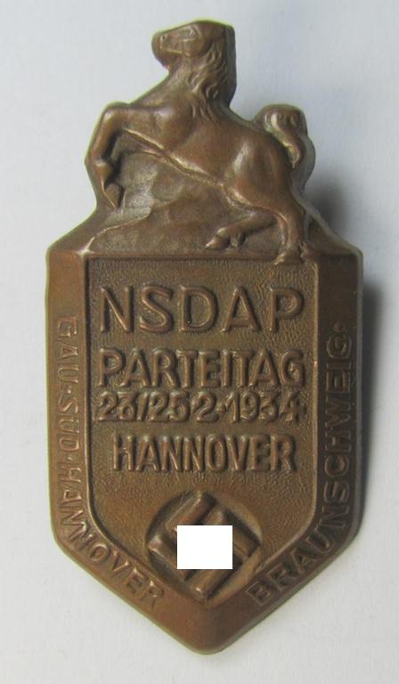 Attractive - and 'hollow'-styled! - N.S.D.A.P.-related 'tinnie' (ie. 'Tagungs- o. Veranstaltungsabzeichen'-) being a maker- (ie. 'Fr. Linden'-) marked- and bronze-toned example showing the text: 'N.S.D.A.P.-Parteitag - 23/25-2-1934 - Hannover'