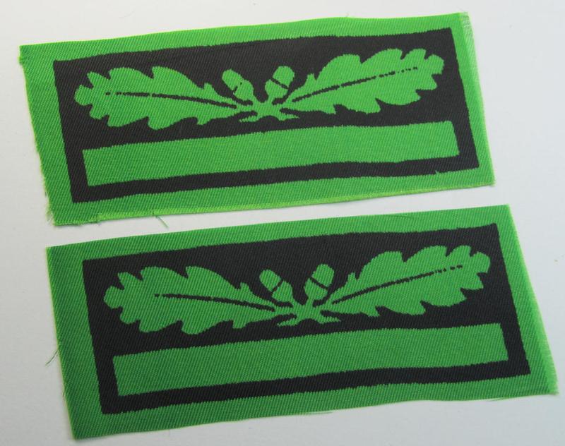 Attractive - and fully matching! - pair of officers'-pattern, WH (Heeres o. Waffen-SS) rank-insignia-bars (for usage on the various camouflaged-uniforms) as was used by an officer holding the rank of: 'Leutnant' (ie.: 'SS Untersturmführer')