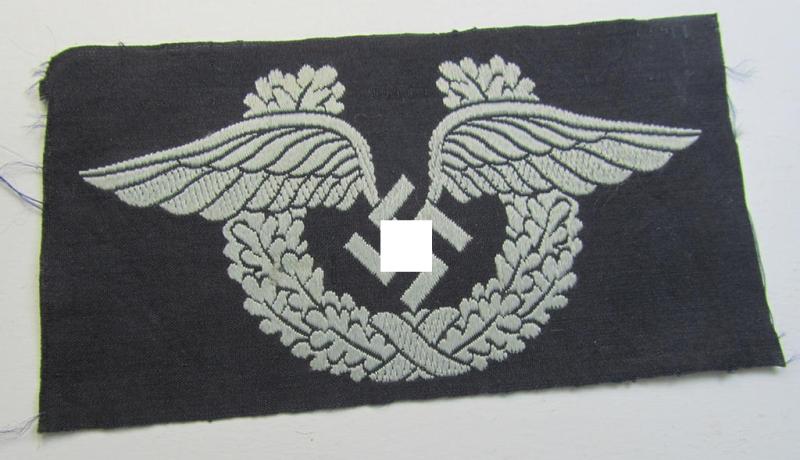 Attractive - and actually rarely encountered! - so-called: 'Grosses Brustabzeichen für Zivilangestellte der Luftwaffe' as was executed in the neat 'BeVo'-weave-pattern