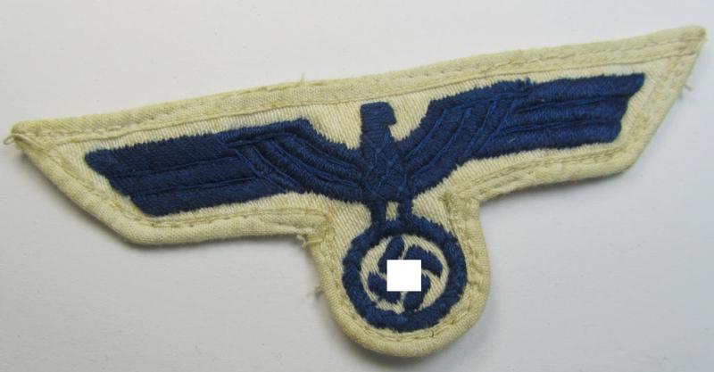 Neat, WH (KM) enlisted-mens'- (ie. NCO-) type, machine-embroidered (maker-marked & 1936-dated!) breast-eagle as executed in darker-blue-coloured- and linnen-based material as was specifically intended for usage on the various white-coloured KM-tunics