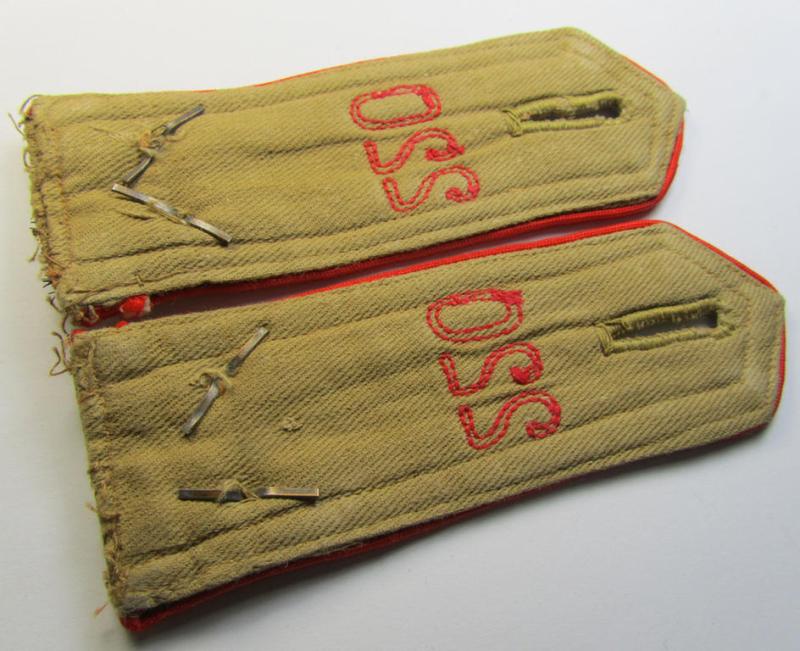 Attractive - and fully matching! - pair of early-pattern, so-called: 'Allgemeine-HJ' (ie. 'Hitlerjugend') shoulderstraps as was intended for usage by an: 'Oberscharführer' who was attached to the: 'Bann 220' (Bann 220 = Bann Arnstadt)