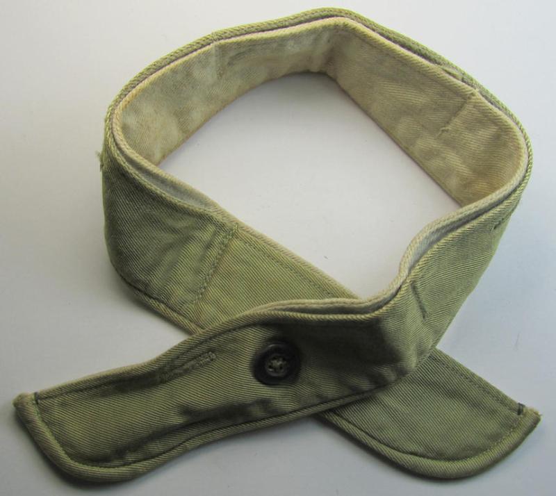Neat, WH (Heeres, Waffen-SS etc.) bright-greenish-coloured- and/or 'standard-issue'-pattern so-called: 'Kragenbinde' (or: uniform inner-collar) being a regular-issued and/or presumably maker-marked example that comes in an overall nice condition