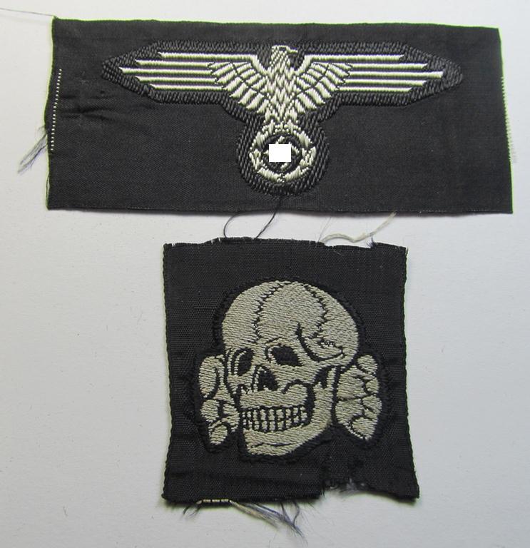 Superb - and nowadays rarely encountered! - Waffen-SS, 'BeVo'-woven-style skull- and cap-eagle-set (ie. 'Totenkopf- u. Adler-Effektensatz für Schiffchen o. Einheitsfeldmütze') that comes in a 'virtually mint- ie. unissued', condition