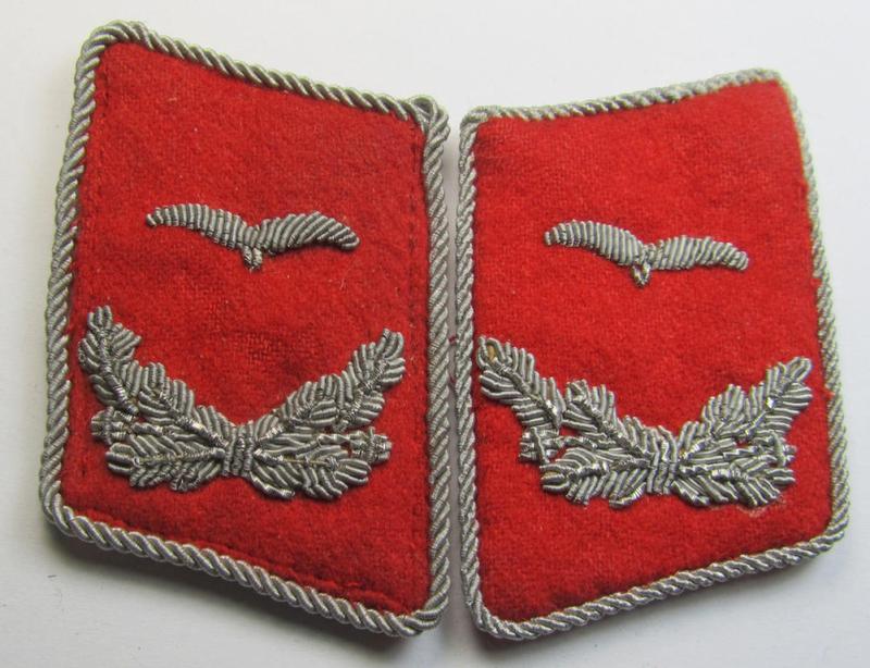 Attractive - just moderately used and/or fully matching! - pair of neatly hand-embroidered WH (LW) officers'-type collar-patches as executed in bright-red-coloured wool as was intended for usage by a: 'Leutnant der Flak-Artillerie-Truppen'