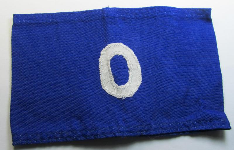 Attractive - and scarcely found! - EM- (ie. NCO-) pattern, 'Reichsluftschutzbund' (ie. 'RLB'-) service-armband showing a period-attached capital 'O'-character as was intended for usage by a member serving as an: 'RLB-Ortner' (ie. caretaker)