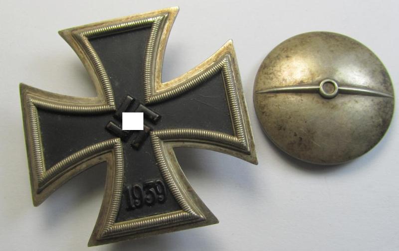 Superb, 'Eisernes Kreuz 1. Klasse' (ie. Iron Cross 1st class) as executed in the scarcely seen so-called: 'screw-back version' (being an: 'L/52'- ie. by 'C.F. Zimmermann'-marked) example and that comes complete in its specific 'LDO'-marked etui