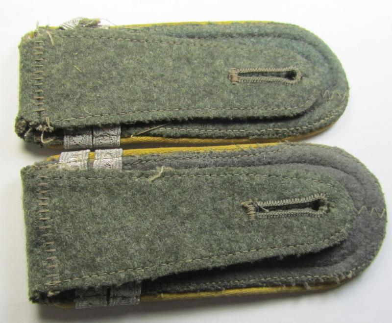 Fully matching - and scarcely seen! - pair of WH (Heeres) NCO-type (ie. 'M40-/M43'-pattern) shoulderstraps as was intended for usage by a: 'Feldwebel u. Offiziers-Anwärter eines Heeres Nachrichten-Abteilungs'