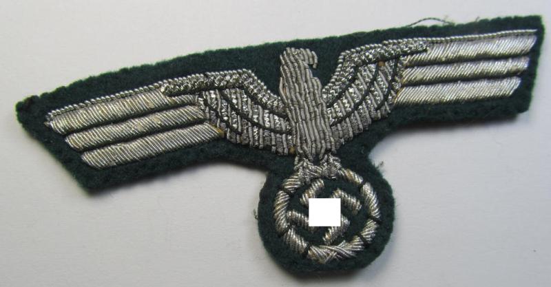 Attractive - and just moderately used! - WH (Heeres) officers'-type, hand-embroidered breast-eagle (ie. 'Brustadler für Offiziere') as was executed in bright-silverish-coloured braid as was intended for usage on the various officers'-pattern tunics