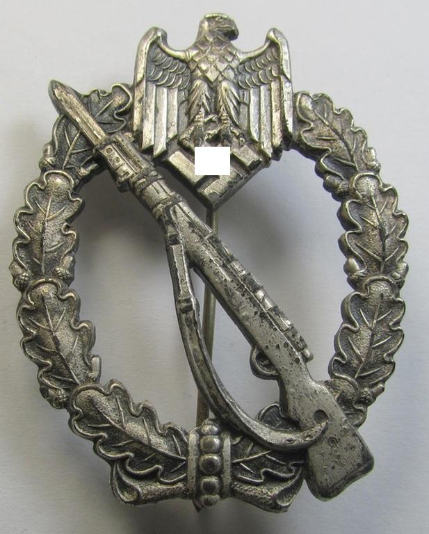 Attractive - and just moderately worn! - silver-class 'Infanterie Sturmabzeichen in Silber' being an unmarked (and by me unidentified) example as was executed in (bright) silverish-coloured, zinc-based metal (ie. 'Feinzink')