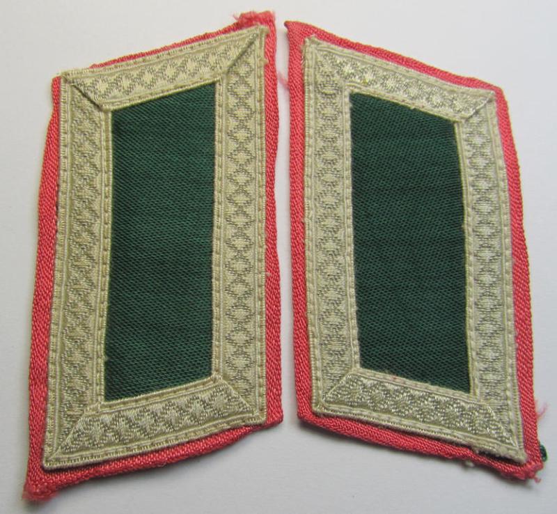 Superb - and fully matching! - pair of (partly) 'BeVo'-woven, NCO-type 'Ostvölker'-collar-tabs as was intended for an: 'Georgischer'-volunteer within the 'Deutsche Wehrmacht' (ie. 'Zugführer' within the: 'Georgisches Legion')