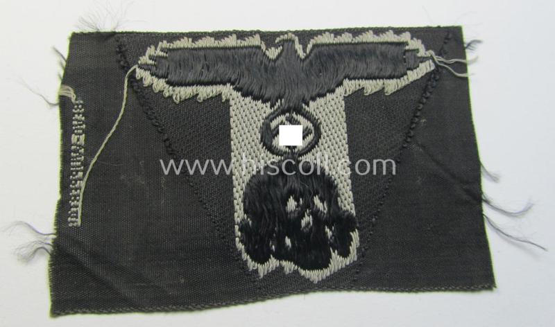 Superb, Waffen-SS black-coloured M43-pattern 'Panzer'-cap-trapezoid as executed in 'BeVo'-weave-pattern as was specifically intended for usage on the M43-model field-caps (ie. 'Einheitsfeldmützen')