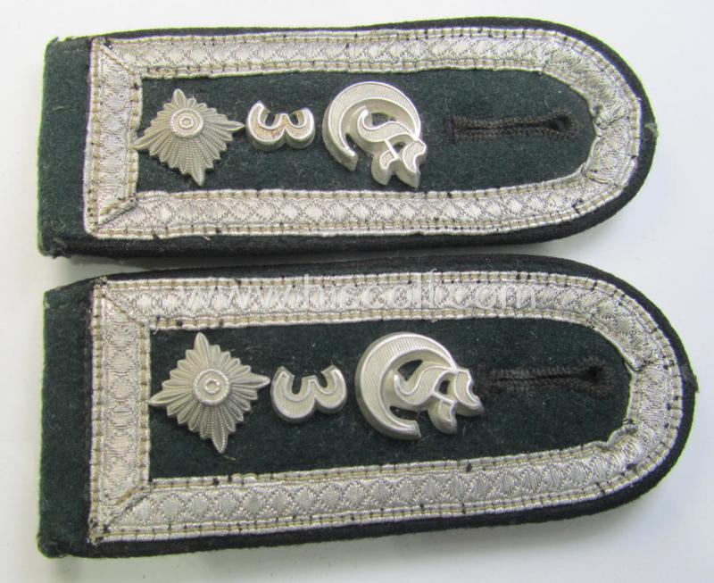 Superb - and fully matching! - pair of early- (ie. pre-war-) period WH (Heeres), 'M36'- (ie. 'M40-) pattern rounded-style, 'cyphered' NCO-type shoulderstraps as was intended for a: 'Feldwebel u. Mitglied des Eisenbahn-Pioniere-Abts. 3'