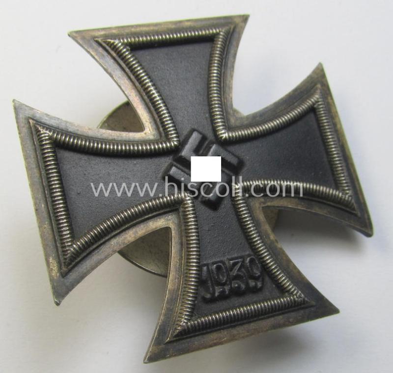 Superb, Iron Cross 1st class (or: 'Eisernes Kreuz 1. Klasse') as executed in the scarcely seen so-called: 'screw-back'- (ie. 'An der Schraube'-) pattern being an 'L/54'- (= 'Schauerte & Höhfeld'-) marked example